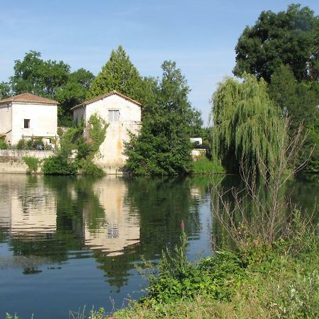 La Rive Chambre D Hotes The Riverside Retreat Jarnac Kültér fotó